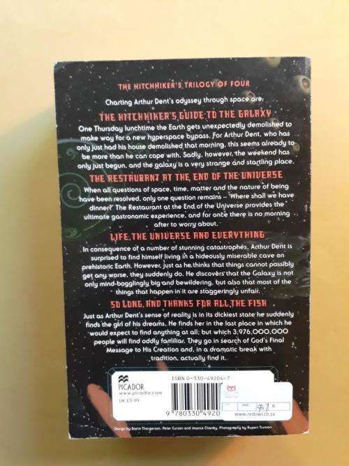 The Hitchhiker's Guide to the Galaxy - The Trilogy of Four, Douglas Adams