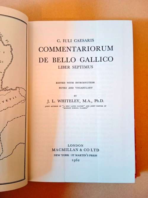 Gallic War, Book VII, Caesar, edited by J.L. Whiteley [in Latin with notes in English]