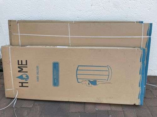 Glass shower cubicle with frame - 2 sides