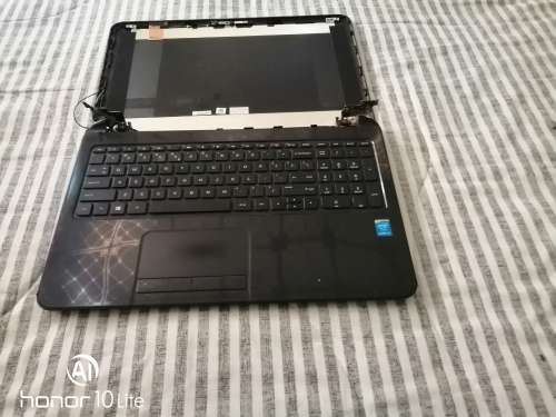 HP15 model 15-r117ni