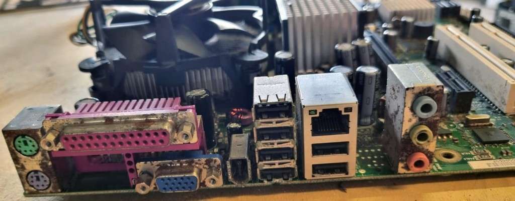 Intel DQ965GF Motherboard including Intel 6420 CPU & 3GB RAM