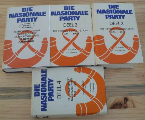 Die Nasionale Party, eerste vier volumes