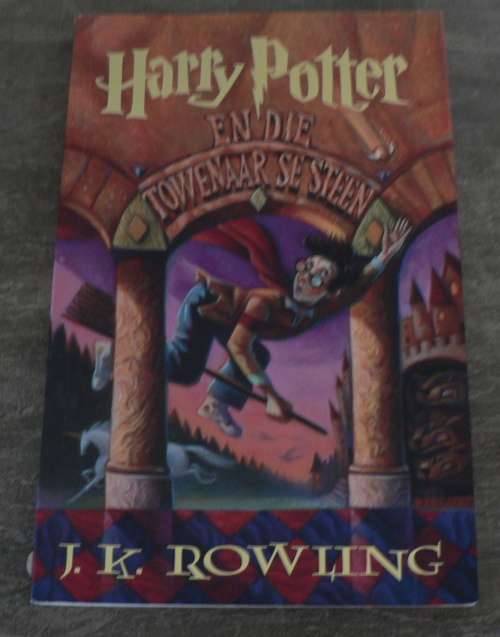 Harry Potter en die towenaar se steen deur J.K. Rowling