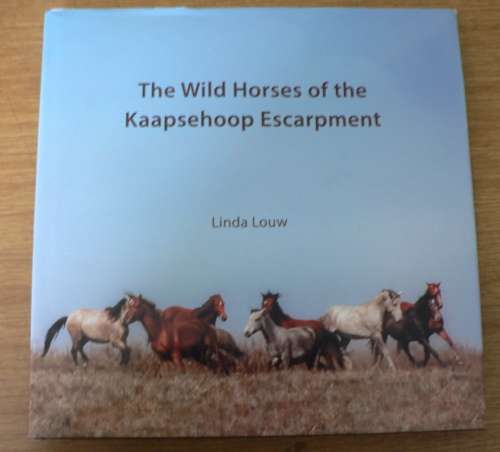 The wild horses of the Kaapsehoop Escarpment(beautiful nature book)