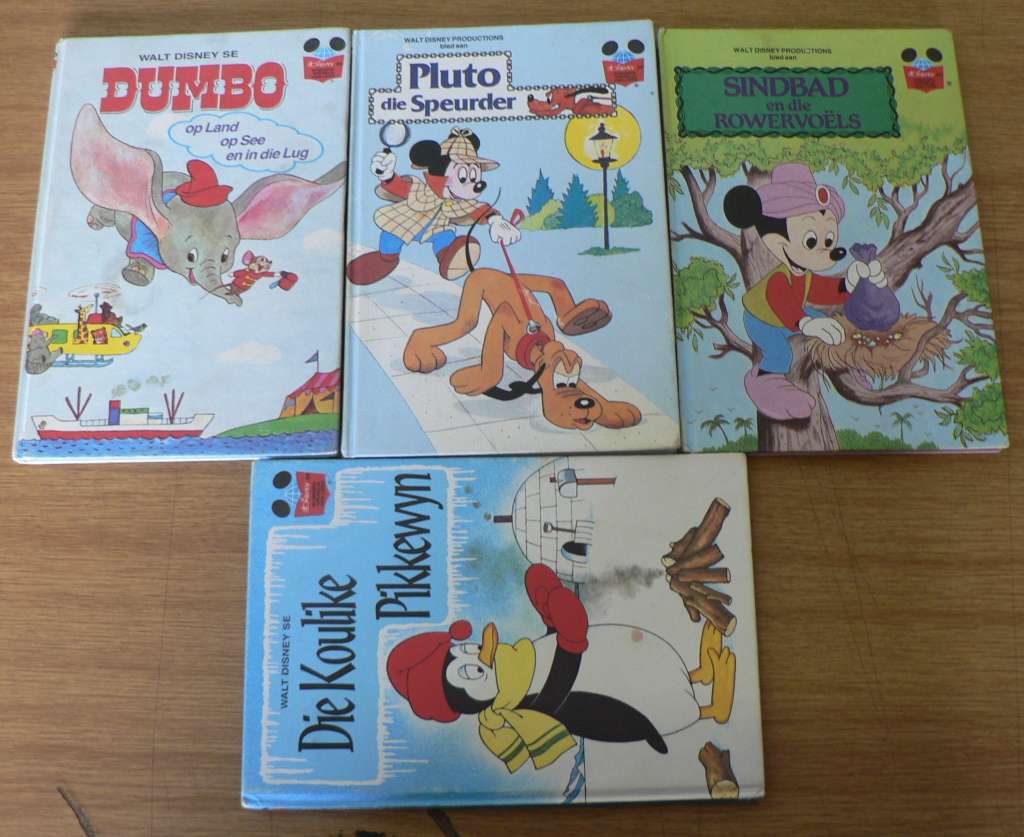 4 X pragtige Afrikaanse kinderboekies(Walt Disney)(lot 2)