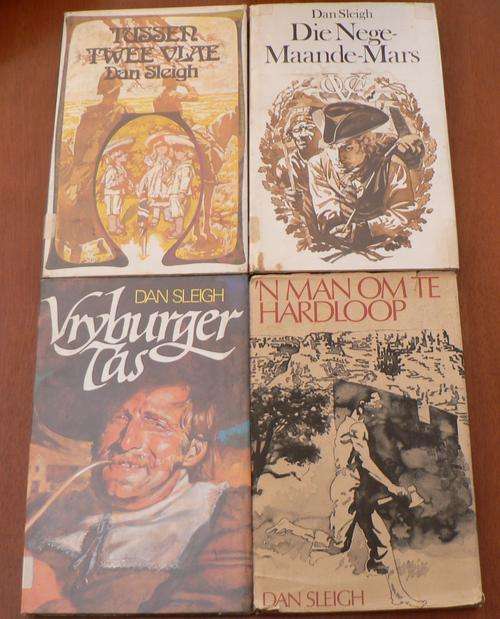 Dan Sleigh x 4   (Kleinhond stock clearance)