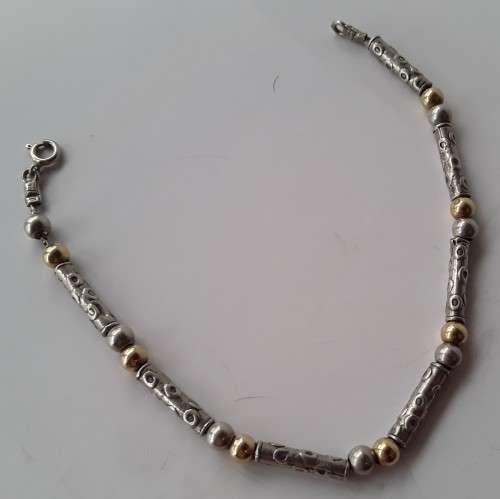Vintage sterling silver bead bracelet. Stamped: 925