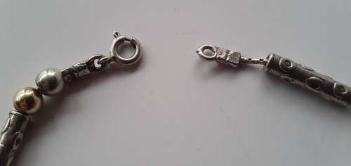 Vintage sterling silver bead bracelet. Stamped: 925