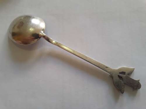 Pair of sterling silver spoons.  Weight:  19.13g