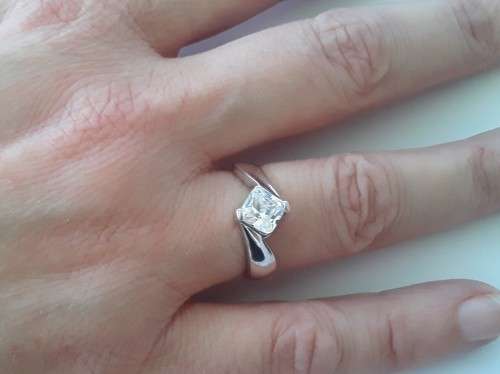 Designer `Diamonique` sterling silver ring with CZ stone. Size: N (17mm)