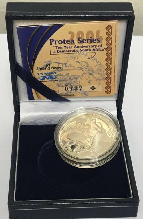 2004 PROTEA SERIES TEN YEAR ANNIVERSARY OF A DEMOCRATIC S.A. R1.00 PROOF