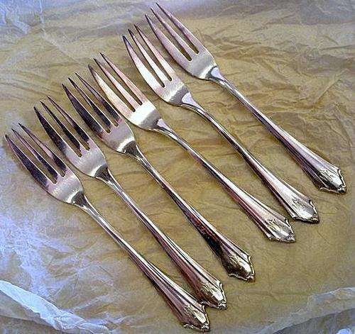 VINTAGE SILVER CAKE FORKS - BSF800