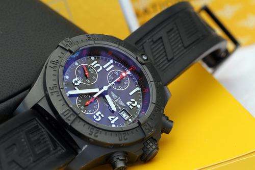 BREITLING AVENGER SKYLAND LIMITED EDITION BLACK STEEL MEN'S WATCH