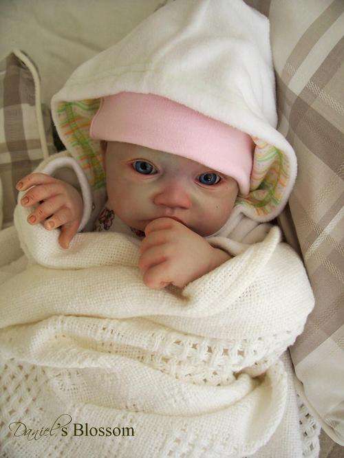 R1 Auction,  Reborn Baby Doll âKylieâ By Daniel