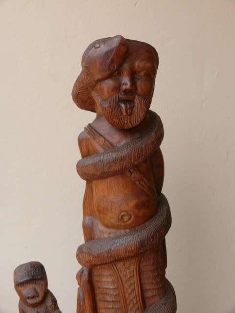 Zulu ethnic art statue carved in a dark hard wood.