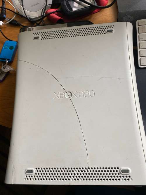 Xbox 360 White With Controller (No Reserve)