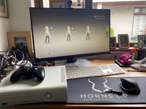 Xbox 360 White With Controller (No Reserve)