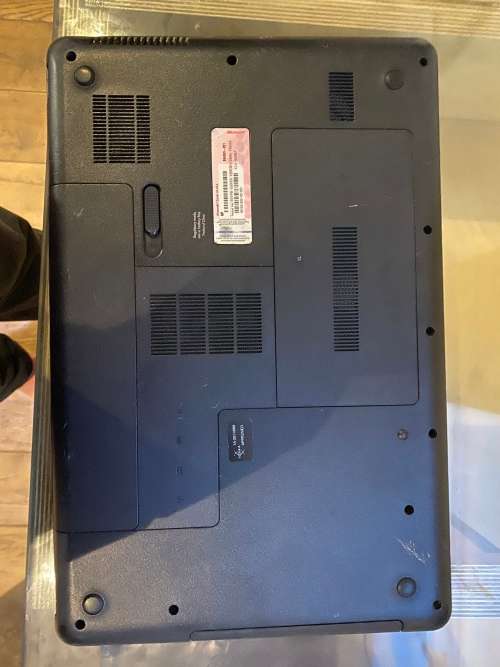 Compaq 15 inch Laptop (No Reserve)