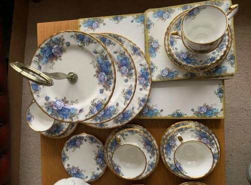 Tea/dinner set
