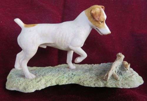 DOG FIGURINE   BORDER FINE ARTS