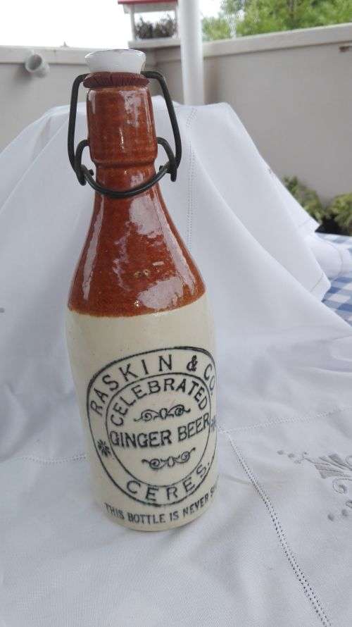 GINGER BEER BOTTLE WITH STOPPER    CERES