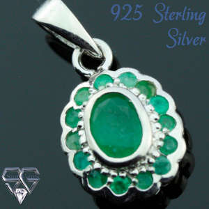 Sterling Silver Pendant 22mm with Emerald stones