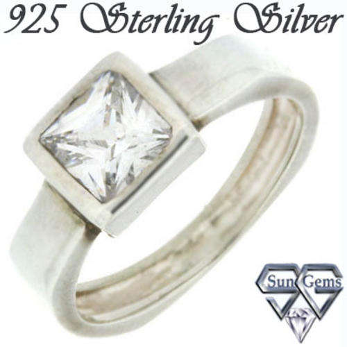 Solid 925 Sterling Silver & CZ ring size 7.5# + 4.33g