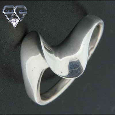 Solid 925 Sterling Silver ring size 6.5# + 2.44g