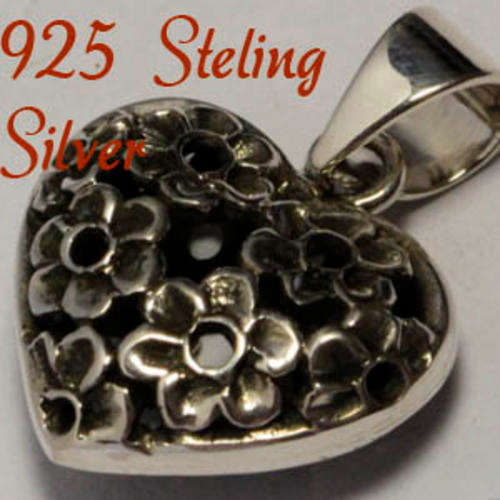Solid 925 Sterling Silver pendant 23mm + 3.04g