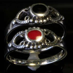 Solid 925 Sterling Silver & Natural mined onyx ring size 6# + 2.26g