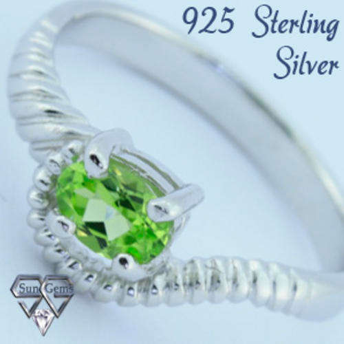 Solid 925 Sterling Silver & Peridot ring size 6# + 2.27g