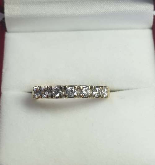 9ct Yellow Gold Ring