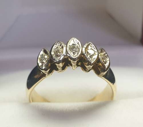 9ct Yellow Gold Diamond Ring