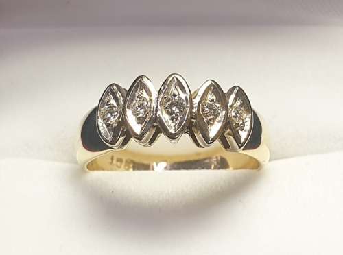 9ct Yellow Gold Diamond Ring