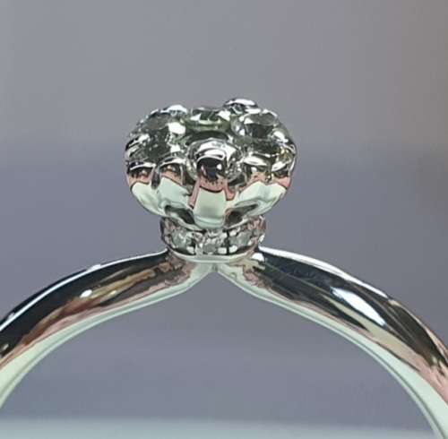9ct White Gold Diamond Designer Ring