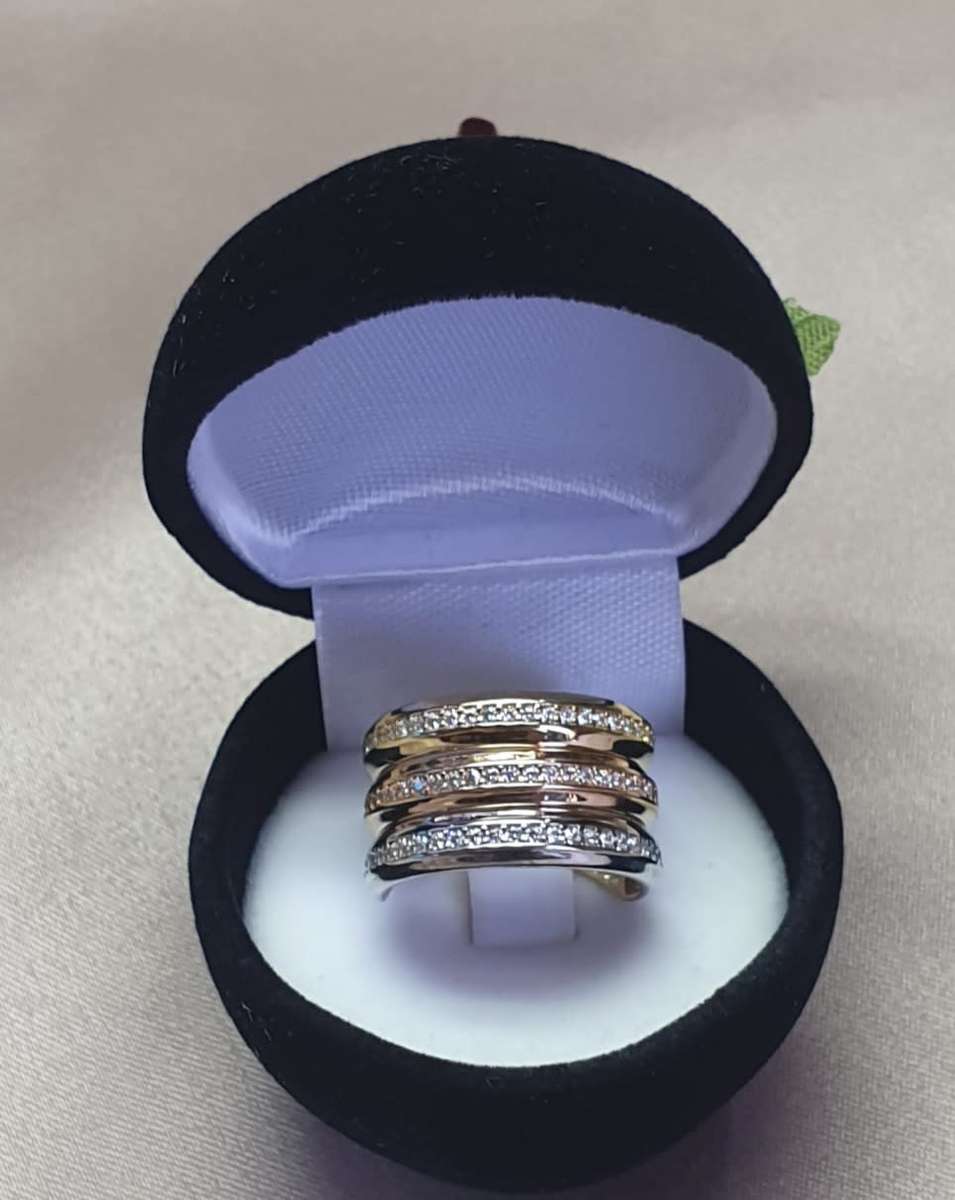 9ct Yellow Gold Ring