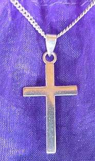 HALLMARKED 925 SOLID SILVER  NECKLACE WITH CROSS PENDANT.