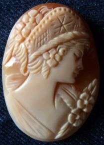 SCARCE GENUINE LARGE CAMEO MADE FOR A PENDANT. HIGH VALUE