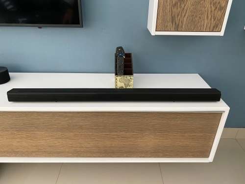 HW-J550 Wireless Soundbar with Wireless Subwoofer (Black)