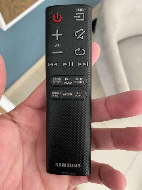 HW-J550 Wireless Soundbar with Wireless Subwoofer (Black)