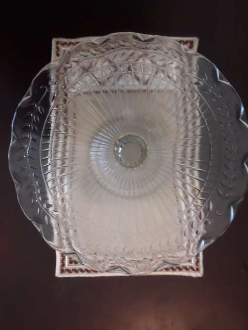 BEAUTIFUL!! Vintage GLASS CAKE STAND!!