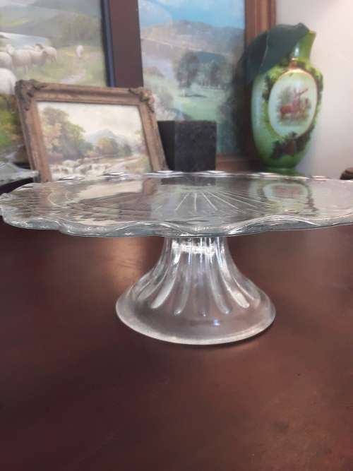BEAUTIFUL!! Vintage GLASS CAKE STAND!!