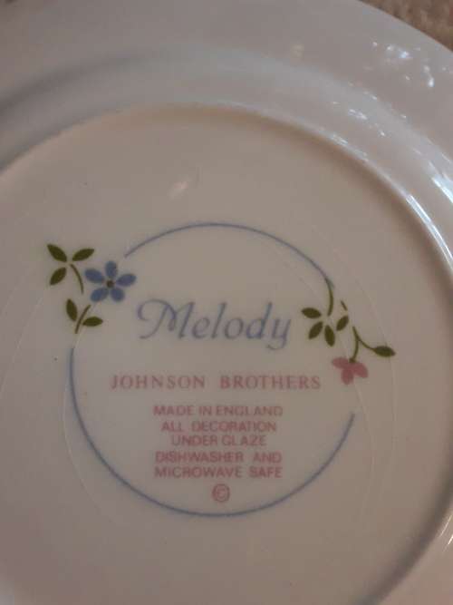 2 Pretty vintage *MELODY* Porcelain Cakeplates by Johnson Bros. *Excellent condition! ~ 1 Bid!!