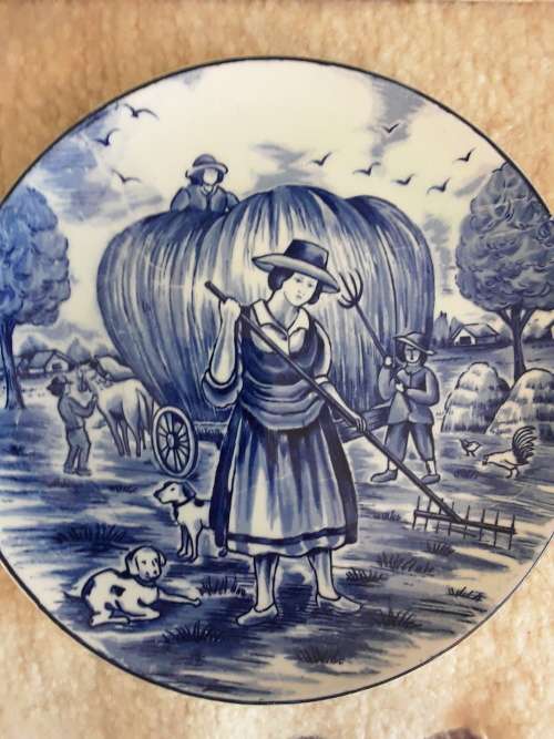 GENUINE vintage *KROON DELFT* Blue + White Wall Plates ~ 2 available ~ Bid per plate!!