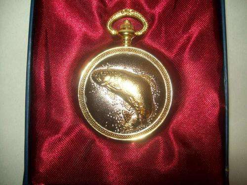 BEAUTIFUL ''GOLD'' POCKET QUARTZ WATCH with Fish motif - WORKING!! Never been used!