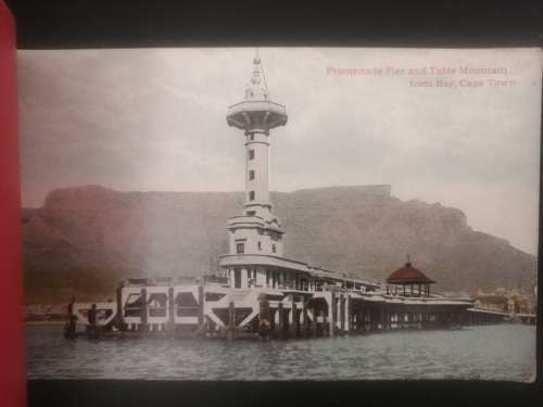 Vintage Postcard booklet by Valentine. 12 Coloured cards of Cape Town. Cards as new