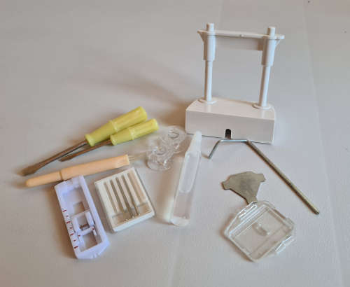 Empisal Designer 800 Sewing Machine