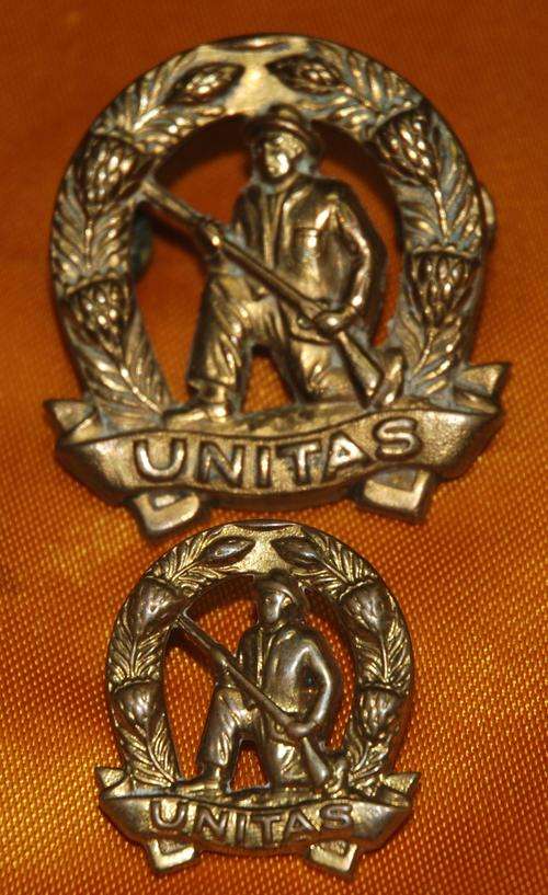 SADF Kommando Cap badge and single collar badge (3)