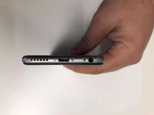 iPhone 6 (64GB SILVER)