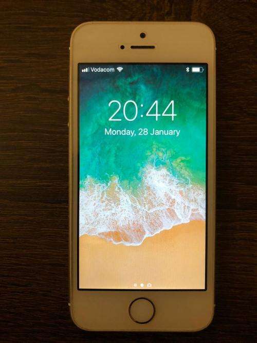 iPhone 5 (16GB Rose Gold)